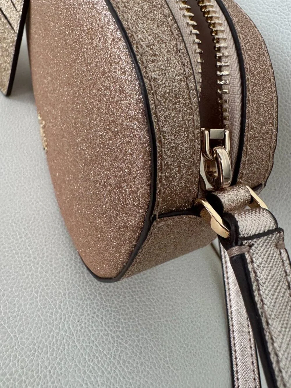 Kate Spade Glimmer Oval Camera Bag & Kenzie Glitter Card Case NWOT